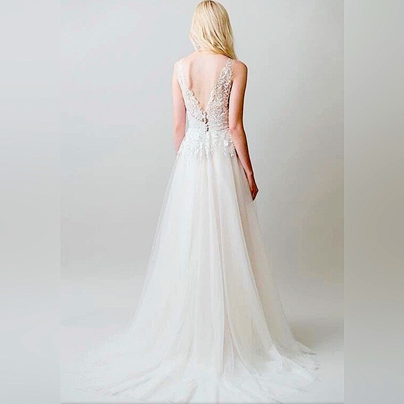 NWT Jenny Yoo Savannah Bridal Gown in Ivory. Size 14. - Picture 2 of 14
